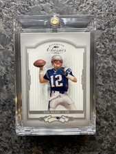 Tom Brady DONRUSS CLASSICS 2004 NEW ENGLAND FOOTBALL INVESTMENT CARD - Mint!
