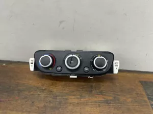 RENAULT MEGANE MK3 2011 CLIMATE CONTROL UNIT T1001786G SCENIC/GRAND SCENIC - Picture 1 of 9