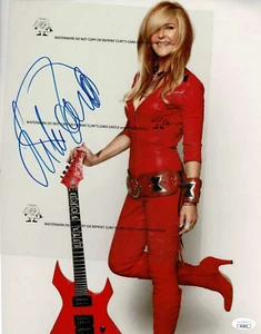 LITA FORD AUTOGRAFATA FIRMATA 11x14 - The Runaways - J.S.A. Certificato - Foto 1 di 3