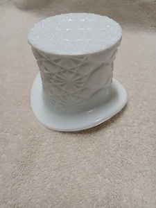 Vintage Gänseblümchen und Knopf Milchglas Zylinder Hut 2,5" hoch - Bild 1 von 4