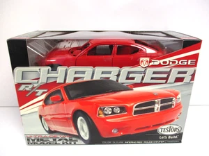 TESTORS 2006 / 2007 DODGE CHARGER R/T ULTRA-DETAIL METAL MODEL KIT  1/24 DIECAST - Picture 1 of 7