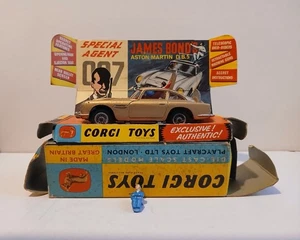Aston Martin DB5 Corgi 261 James Bond de Goldfinger. En caja - Imagen 1 de 17