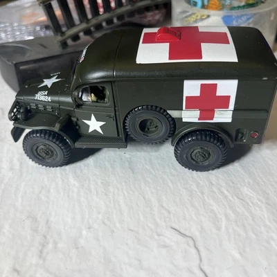 Ambulancia Unimax Forces of Valor US 4x4 edición entusiasta Foto 1 de 4