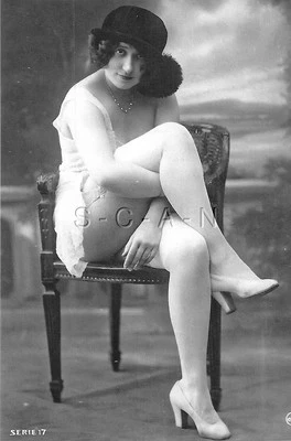 1900-х-20-х годов (4 x 6) Repro полу обнаженный черно-белый вырезка RP-up юбка чулки каблуки - Изображение 1 из 2