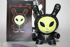 KIDROBOT DUNNY APOCALYPSE MISHKA ALIEN GID GIOCATTOLO ARTISTICO DI MARCA - Foto 1 di 3