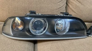 Genuine BMW E39 Euro Headlights Set Halogen Clear Lens 525i 528i 530i 540i M5 - Picture 1 of 17