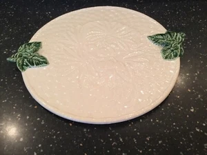 VINTAGE BORDALLO PINHEIRO PORTUGAL 12.5" CAKE PLATE PLATTER WHITE/GREEN FROGS - Picture 1 of 8