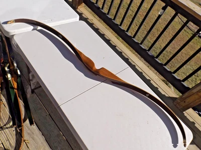 "Arco recurvo vintage AMF Red Wing Hunter mano derecha 58"" R-2-230 Amo 45#" Foto 1 de 4