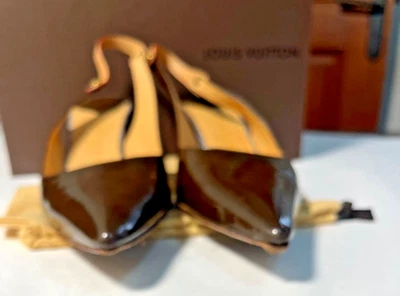 Sandalias Louis Vuitton vintage de charol marrón con puntera puntiaguda Foto 1 de 4