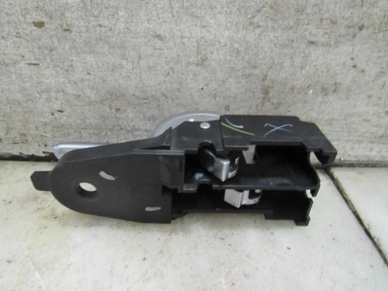 INSIDE DOOR HANDLE LH REAR 15 16 17 CHRYSLER 200 Foto 1 de 4