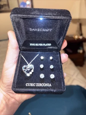 Fine Silver Plated Heart Chain With 3 Sets Of Studs - Image 1 of 2