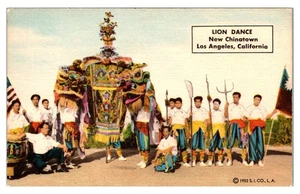 LOS ANGELES CALIFORNIA CHINATOWN CHINESE LION DANCE VINTAGE LINEN POSTCARD - Picture 1 of 2