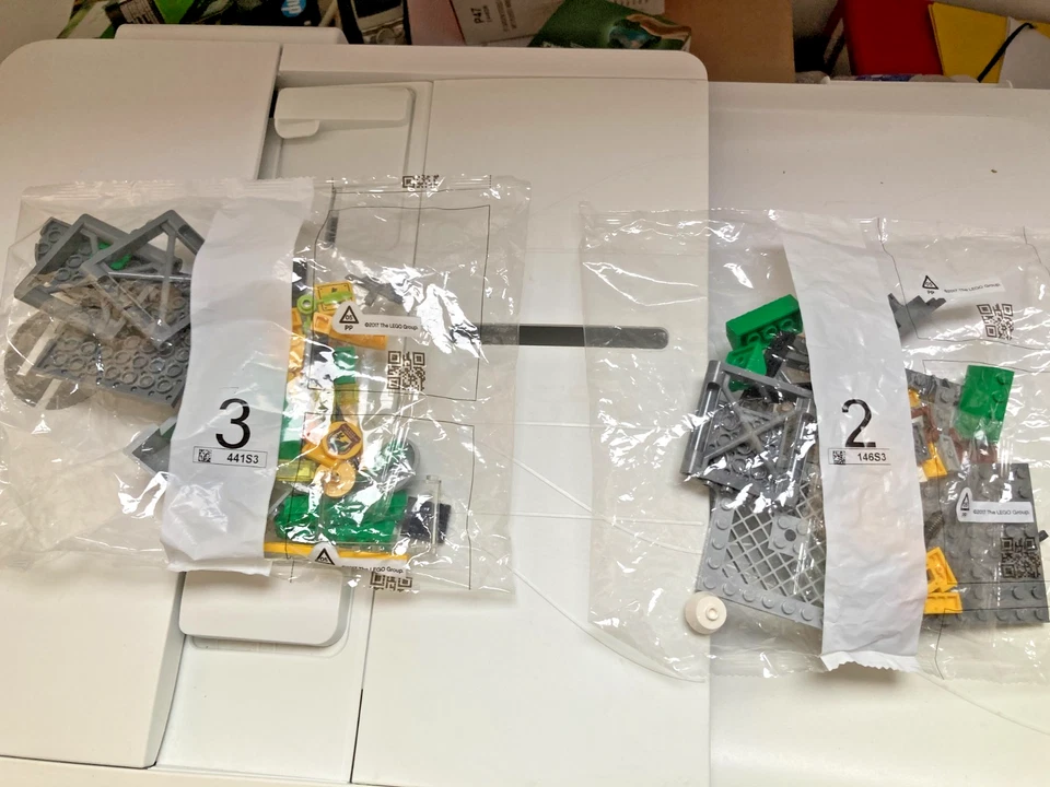 lego 76944 T-rex breakout jurassic world sans t-rex ni figure Sachets 2 + 3 neuf - Photo 1/4