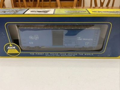 AHM HO Scale 40' Steel Boxcar "MOTOROLA AUTO SOUND PRODUCTS"Free Shipping - Image 1 of 2