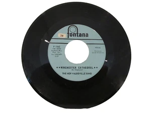45 RECORD - NEW VAUDEVILLE BAND - WINCHESTER CATHEDRAL - Picture 1 of 1