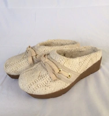 American Eagle Ivory Knitted Clogs Mules Shoes Fur Lined Womens Size 6 LKNW - Image 1 of 4