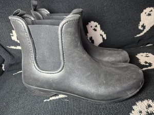 Crocs Freesail Chelsea Boot black w11 uk size 8.5 - Picture 1 of 6