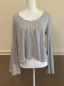 MinkPink Women's Top MEDIUM Stripped Top Black & White Bell Sleeves Boho - Picture 1 of 9