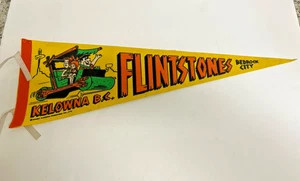 VINTAGE 1978 FLINTSTONES PENNANT 26" KELOWNA B.C. CANADA CARTOON HANNA BARBERA - Picture 1 of 12