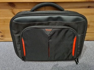 Classic+ Clamshell Case 14" - Schwarz/Rot - Afbeelding 1 van 5