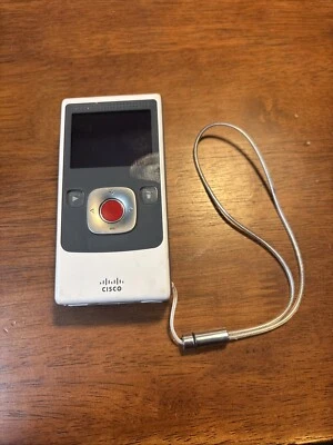 Flip Video UltraHD 3 U32120 Black 2" LCD 2x Digital Zoom Video Camera For Parts - Image 1 of 3