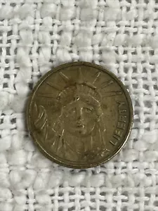 United States Statue of Liberty Centennial 1886-1986 Coin - Picture 1 of 3
