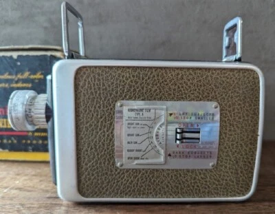 Cámara Kodak Brownie 8mm Caja Original Instrucciones SIN PROBAR, Lente f/2.7, No. 82 Foto 1 de 4