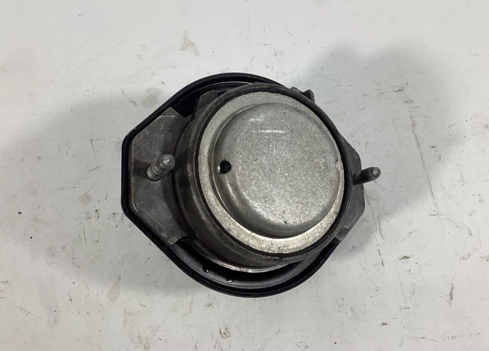 Soporte de montaje del motor BMW 750I 750LI E65 E66 2006-2008 HL9530 OEM. Foto 1 de 4