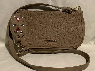 Bolso Bandolera Betsey Johnson Tostado Floral Cosido Convertible con Correa Extra Foto 1 de 4