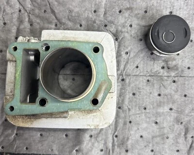 Cilindro e pistão OEM TTR125 2000-2023 TTR125L TTR125E TTR125LE bom - Imagem 1 de 4