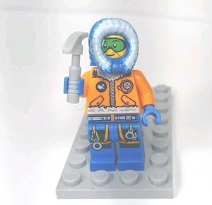 Lego Artic Minifigure Set #60033 - Picture 1 of 2