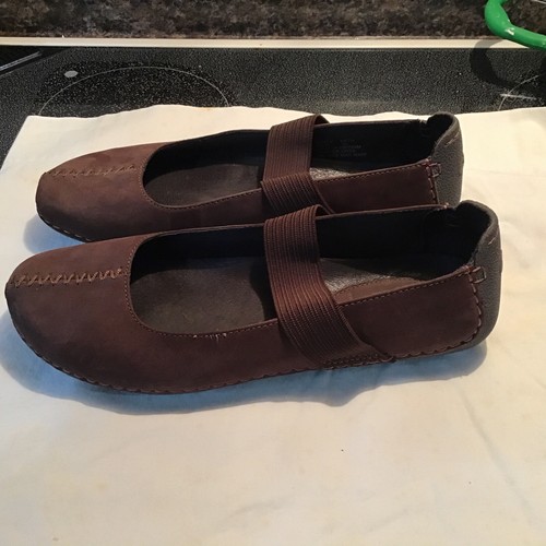 CLARKS Flats Air 84172 da donna Clark's Artisan Mary Jane taglia 8 1 2 marrone pelle scamosciata