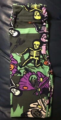 Leggings LuLaRoe infantil nova com etiquetas G/XL truque ou tratador de Halloween cinza e verde - Imagem 1 de 2