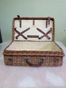 Picnic basket, Coracle, England, 19th - Picture 1 of 12