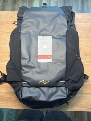 Mochila exterior Peak Design 45L negra (con cubierta para lluvia) Foto 1 de 4