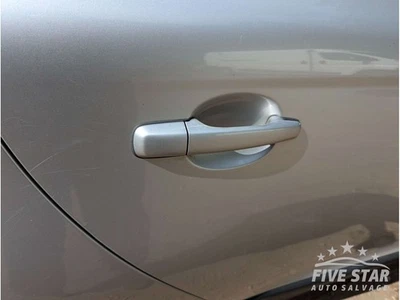 Manija exterior puerta trasera derecha Volvo XC60 2012 SUV 4/5 puertas MK1 156 42600 plateada Foto 1 de 3