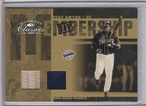 2005 Donruss Classics Membership Gold /25 Tony Gwynn #MS-19 Game-Used padres