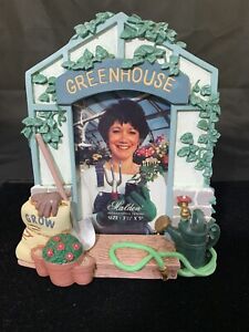 VGT 3D Picture Frame Garden Themed, Green House Photo Size 3 1/2 X 5“ Used 1995