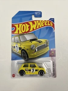2022 Hot Wheels Morris Mini Treasure Hunt (H Case) Compact Kings (yellow) - Picture 1 of 2