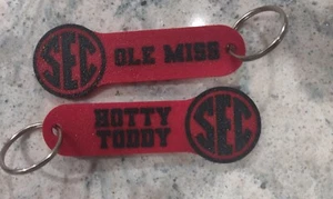 Llavero One Ole Miss SEC Hotty Toddy  - Imagen 1 de 1