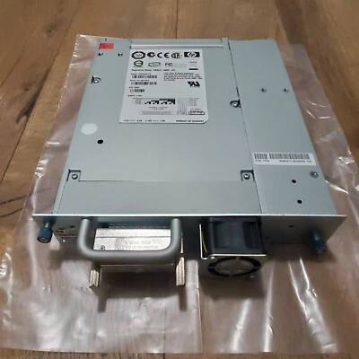 HP 1/8 G2 Ultrium920 LTO-3 PD003B#103 AH173A 435247-001 BRSLA-0605-DC Tape Drive - Image 1 of 4
