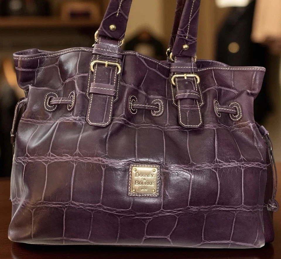 Bolso de Mano Dooney Bourke Púrpura Chiara Hobo Croco Cuero Repujado Cordón Y2K Foto 1 de 4