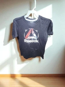Boys Size 4 Wrangler Shorts And Size 4/5 Reebok Shirt - Picture 1 of 2