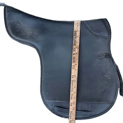 Almohadilla de sillín inglesa acolchada contorneada Ulster Foto 1 de 4