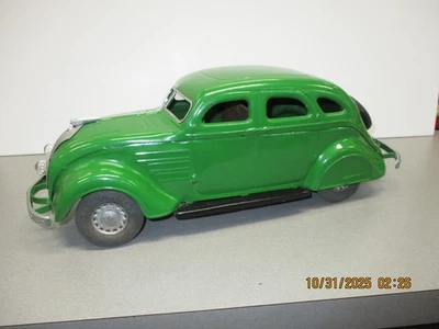 老式 COR-COR 1934 压制钢克莱斯勒 Airflow SEDAN 带电池前灯 — 第 1/4 张图片