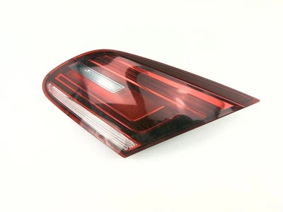 OEM 2013-2017 VOLKSWAGEN CC TAMPA TRASEIRA DO PORTA-MALAS LADO DO PASSAGEIRO DESTRO 3C8945308R A16 - Imagem 1 de 4