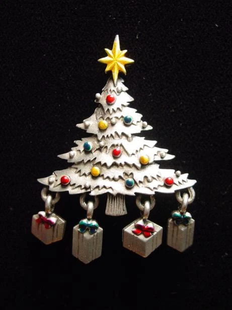 "JJ" Jonette Jewelry Silver Pewter 'CHRISTMAS Tree with Presents' Charms Pin - Image 1 of 1