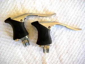 **DIA COMPE PAIR OF ALLOY AERO BRAKE LEVERS 22.2-23.8mm CLAMP, BLACK RUBBER** - Picture 1 of 5