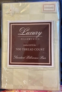 Luxury Checkerboard Weave 300 TC Cotton Standard Pillowcases New DWR - Picture 1 of 2