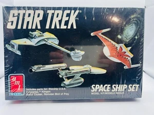 Star Trek Space Ship Set (1) Includes: Starship U.S.S. Enterpirse, Klingon Batt - Picture 1 of 6